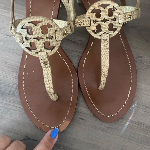 Tory Burch Miller Sandal Kitten Block Heel 8.5 Neutral Designer Worn Once - Picture 3 of 12